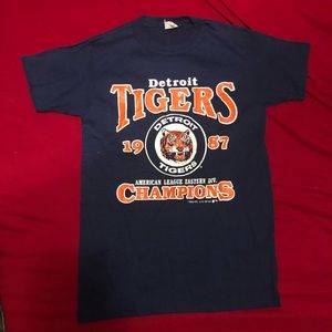 Vintage Detroit Tigers championship shirt
